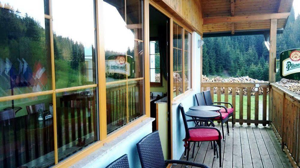 Aparthotel Ochsendorf Horni Blatna Exterior photo